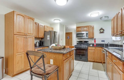 Bushkill House | Cozy 4-bedroom house in enchanting Bushkill with private hot tub & game room