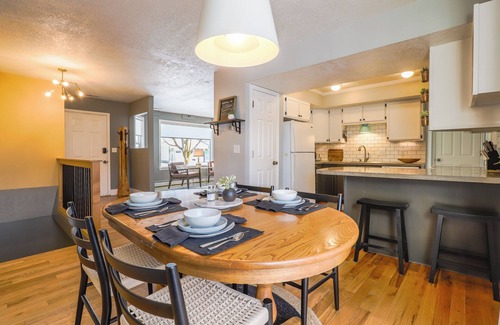 Logan House | Cozy 4-bedroom house in charming Logan. 5-min walk to USU & Lundstrum Park.