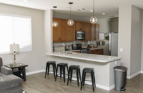 Yucaipa House | Cozy 4-bedroom house in wonderful Yucaipa with WiFi, AC