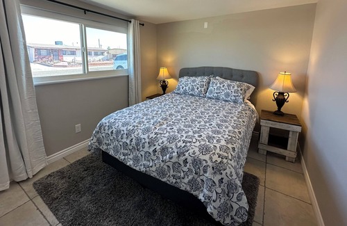 Needles House | Cozy 4-bedroom house with AC and large patio in enchanting Needles