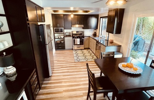 Peacock House | Cozy 4-Bedroom Oceanside Home just Miles from the Beach