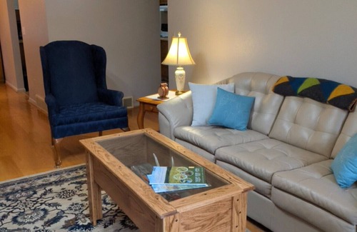 Houston House | Cozy 4 bedroom relax atmosphere enjoy beauty of bluff country driftless region