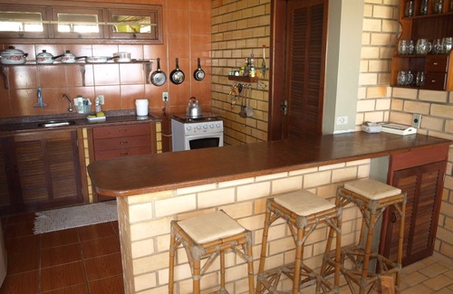 Morrinhos House | Cozy 4 bedroom townhouse on the beach