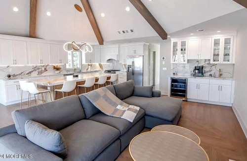 Ortley Beach House | Cozy 4-bedroom house with WiFi, AC in enjoyable Ortley Beach on the Bay