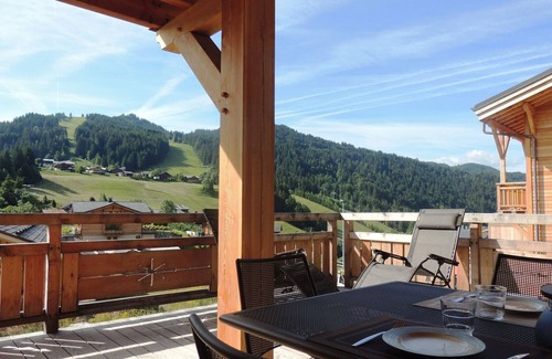 Les Gets Ski Chalet | Cozy 4* chalet in Les Gets, 3 levels, 6 pers., terrace, wood stove, wifi