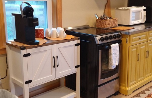 West Ossipee House | Cozy 4 season waterfront cottage in the white mountains on the bearcamp river!
