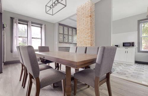 Niagara Falls House | Cozy 4BR 1BA close to the Falls