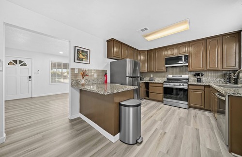 City of Industry House | Cozy 4BR Retreat with Private Backyard