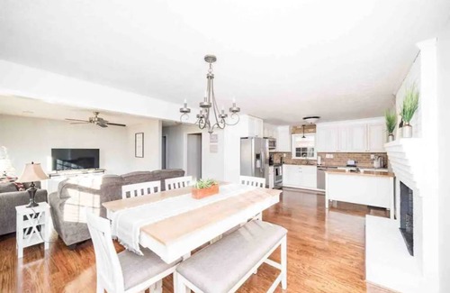 Lynchburg House | Cozy 5-bedroom house; full of amenities and more