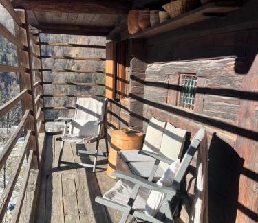 Alagna Valsesia Apartment | Cozy 500 Years Old Walser Home