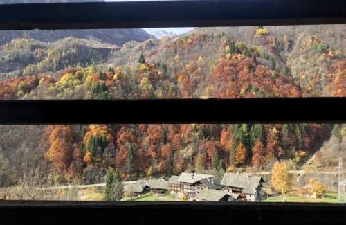 Alagna Valsesia Apartment | Cozy 500 Years Old Walser Home