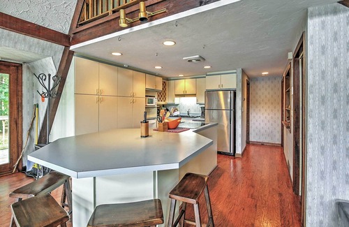 Barnstead House | Cozy A-Frame Center Barnstead House on Locke Lake!