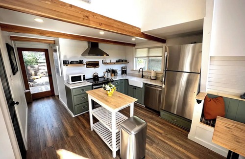 Peter Pan Cabin | Cozy A-Frame in charming Big Bear with Hot Tub