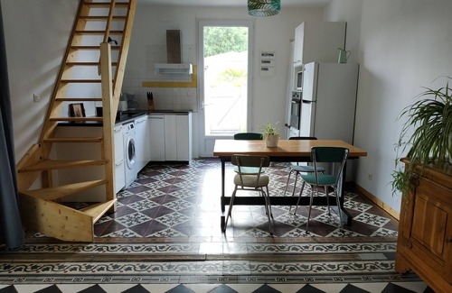 Herm House | Cozy accommodation with garden not far from the ocean