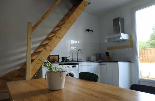 Herm House | Cozy accommodation with garden not far from the ocean