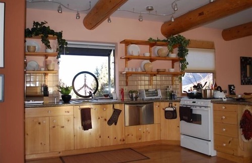 Castle Valley House | Cozy Adobe with Hot Tub and Fabulous Views in Outdoor Paradise.