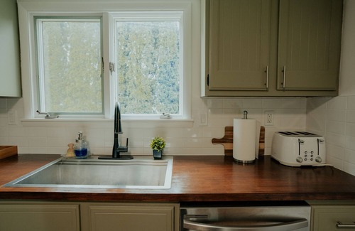 Essexville House | Cozy Aframe with Hot Tub
