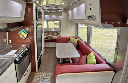 Glenwood Springs House | ★★★★★Cozy Airstream with Hottub in Glenwood Springs MINS to downtown/ hotspirngs