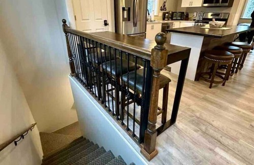 Ridgeway Apartment | Cozy Alaskan Escape Dawn Dr