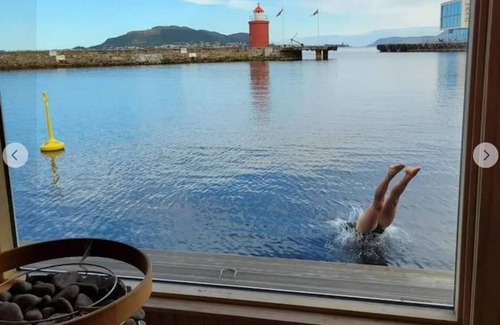 Alesund Apartment | Cozy Ålesund Apartment with Private Entrance & Free Parking