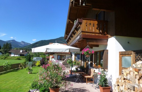 Saulgrub Apartment | Cozy Alpine Flat in Altenau