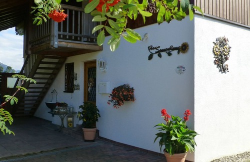 Saulgrub Apartment | Cozy Alpine Flat in Altenau