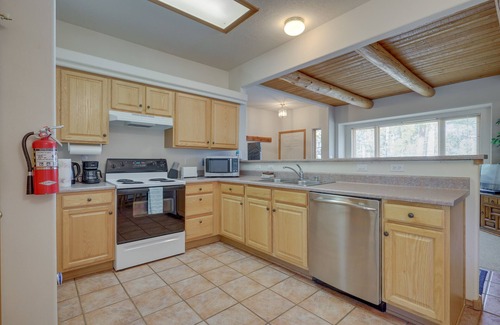 Amalia Cabin | Cozy Amalia Cabin ~ 3 Mi to Endless Blue Resort