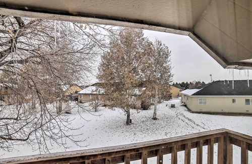 Ammon Apartment | Cozy Ammon Retreat w/ Patio & Grill!