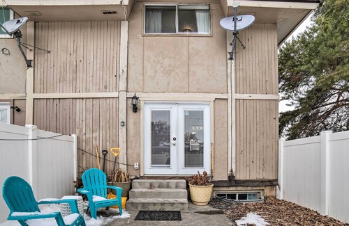 Ammon Apartment | Cozy Ammon Retreat w/ Patio & Grill!
