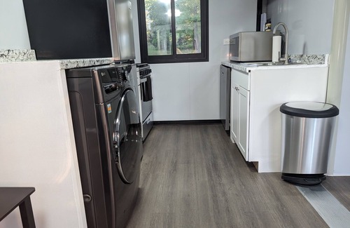 Nacogdoches House | Cozy and accommodating tiny home in Nacogdoches, Texas.