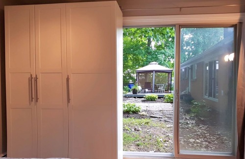 Aylmer Apartment | Cozy and beautiful flat, close to downtown Ottawa, many trees around