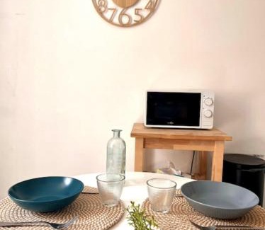 Hyeres City Centre Apartment | Cozy and bright studio in Hyères