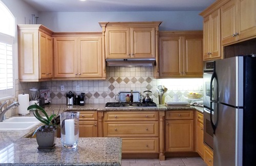 North Redondo House | Cozy and Chic living in Redondo beach. Entire upstairs.