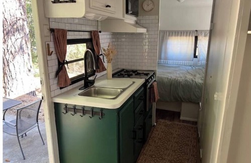 White Salmon House | Cozy and comfortable camper, minutes from downtown White Salmon
