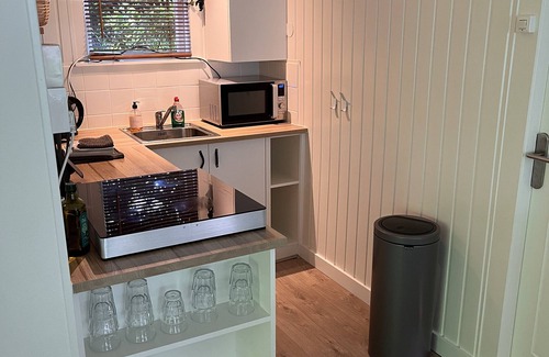 Beerze House | Cozy and cozy wooden cottage, Extraordinary Beerze. Pet-friendly