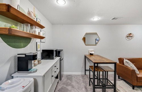 Westminster House | Cozy and Cute stay! 15 mins to Downtown Denver, 20 to Boulder and the Mountains!