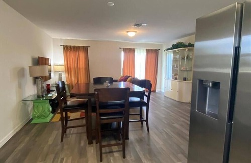 Jacarandas House | Cozy and Economical Vacation Rental
