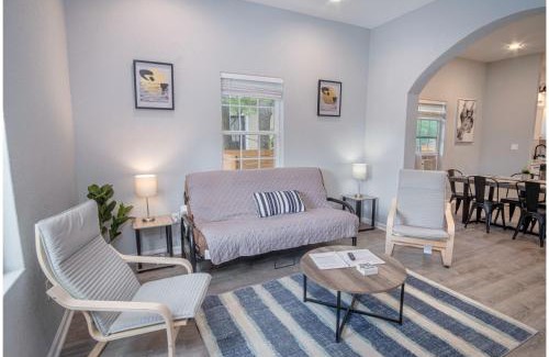 Nevada Street Apartment | Cozy and Lovely 2BR 2BA Apt#A Near Lively Downtown