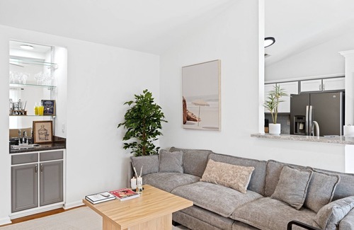 Conestee House | Cozy and luxurious Home with Pool 3BR 2BT