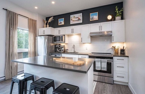 Revelstoke Condo | Cozy and Modern Getaway