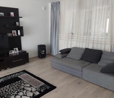 Vranesti Villa | Cozy and modern house