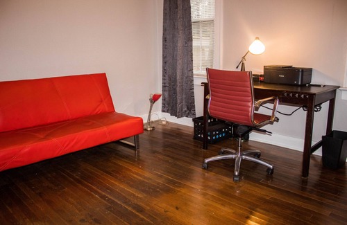 Whitehaven House | Cozy and Peaceful Home minutes from Memphis Airport & Graceland