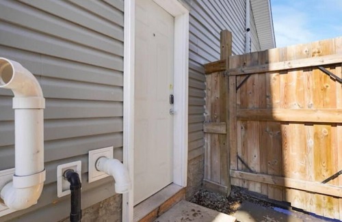 Fort Saskatchewan Condo | Cozy and Privaten