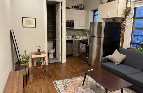 Bedford-Stuyvesant Apartment | Cozy and quiet Apartment in BedStuy