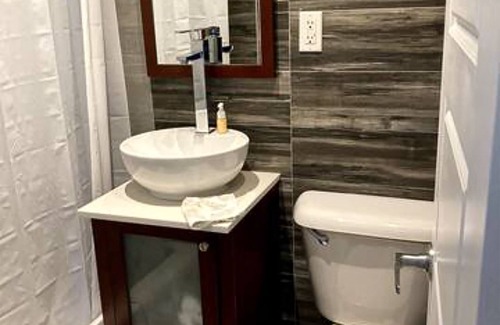 Bedford-Stuyvesant Apartment | Cozy and quiet Apartment in BedStuy