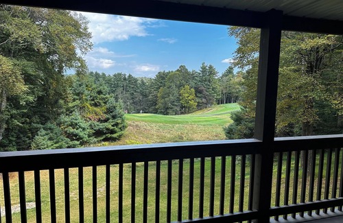 Roaring Gap Cottage | Cozy and Quiet Four Bedroom Cottage on a Golf Course in Glade Valley, NC.