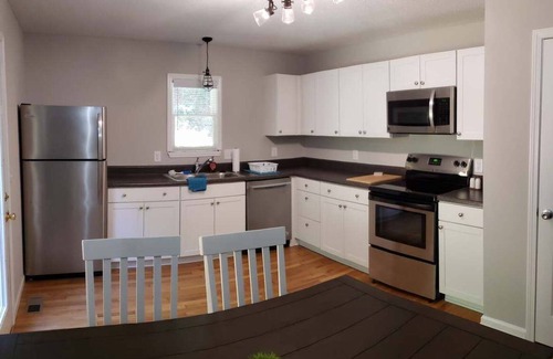 Clayton House | Cozy and Quiet Home-Clayton, Georgia