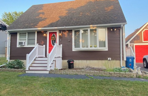 Portland House | Cozy and Quiet Home One Bedroom Private Bathroom in Portland Maine. NOT KITCHEN.