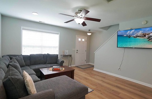 Durham House | Cozy and Quiet- Pet Friendly Whole House Rental