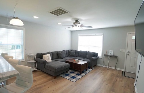 Durham House | Cozy and Quiet- Pet Friendly Whole House Rental